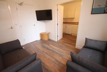 4 bed flat, Claremont Road, Spital Tongues, Newcastle, NE24AN - Image 3
